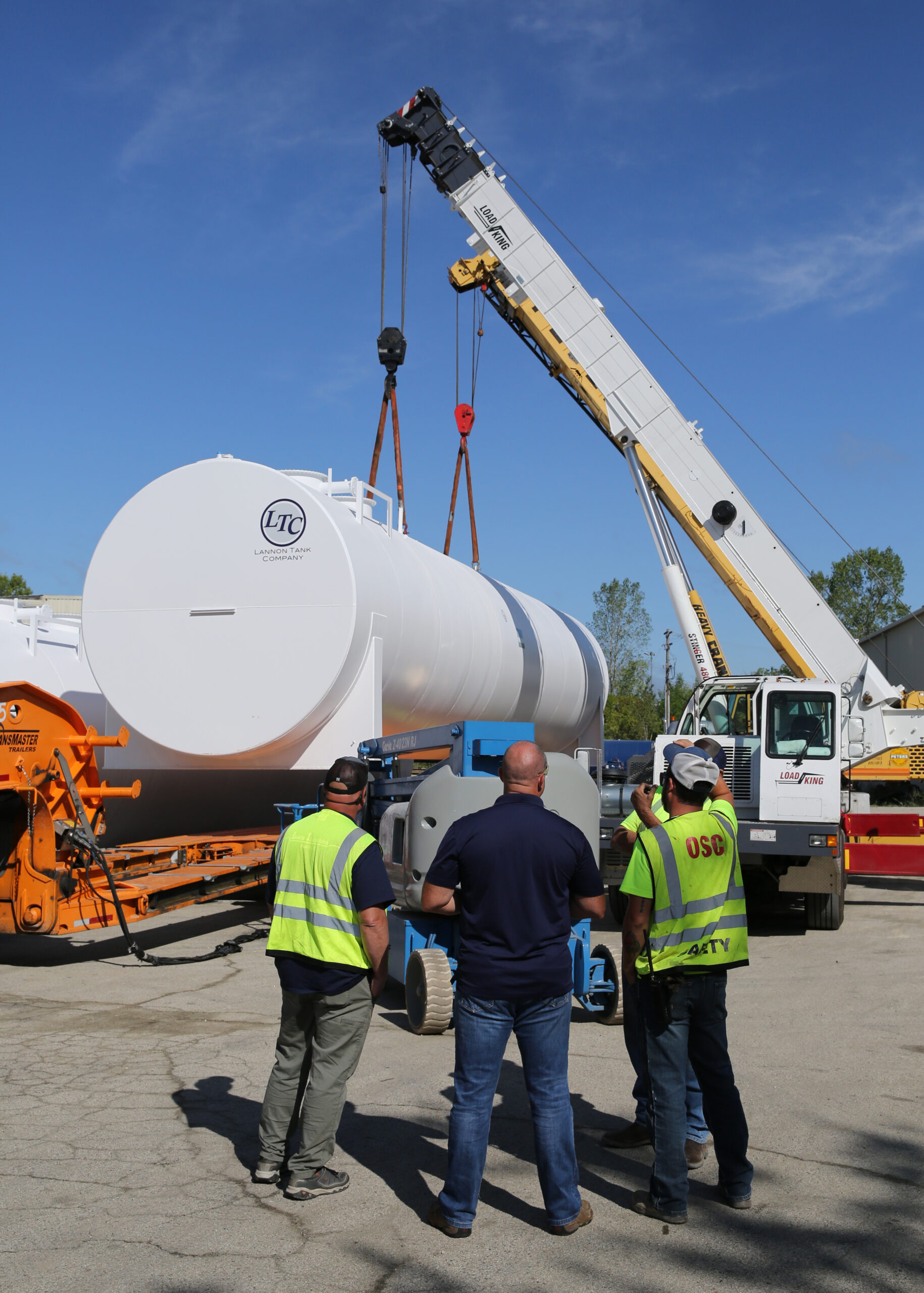 We know that delivering tanks to the job site can be a complex and challenging process, but with our help, you can rest assured that everything will be taken care of from start to finish.